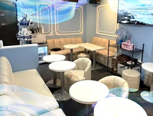 コンセプトカフェわんだーらびりんすの店内写真 2